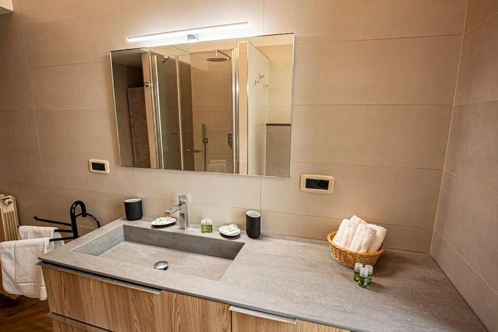 Dimora Al Colosseo, 2 Bedrooms 로마 외부 사진